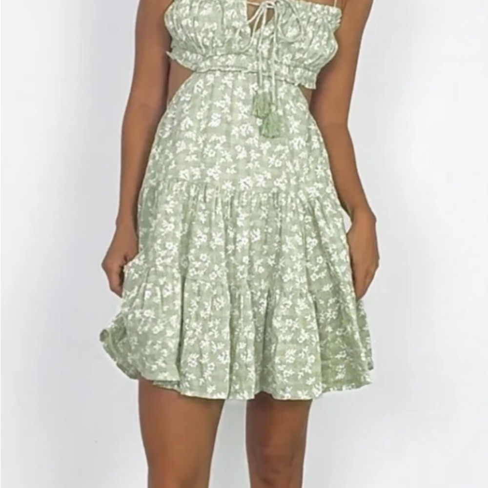 Mura Boutique Floral Sage Summer Dress - NWT, size XS